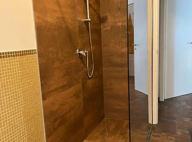 Giramondo * سينِغاليا